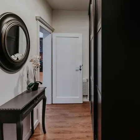 Evia Clinic Apartment