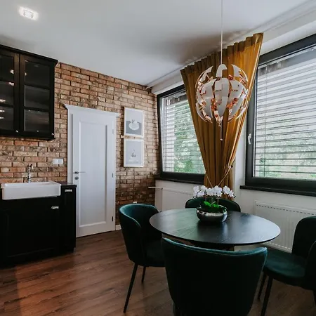 Evia Clinic 莱维采