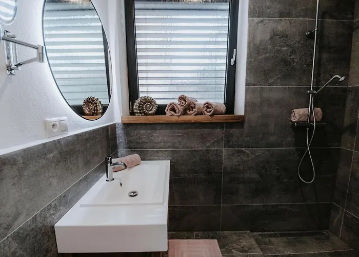 Evia Clinic 아파트