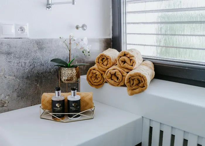 Evia Clinic 레비체